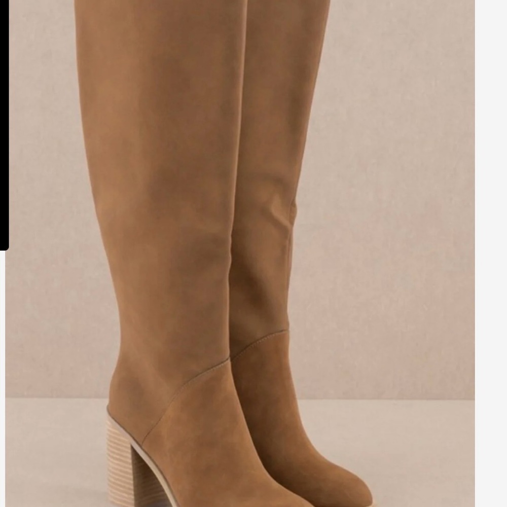 Women's Tan Knee-High Boots